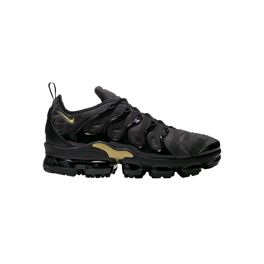 Nike Air Vapormax Plus "Black Metalic Gold"