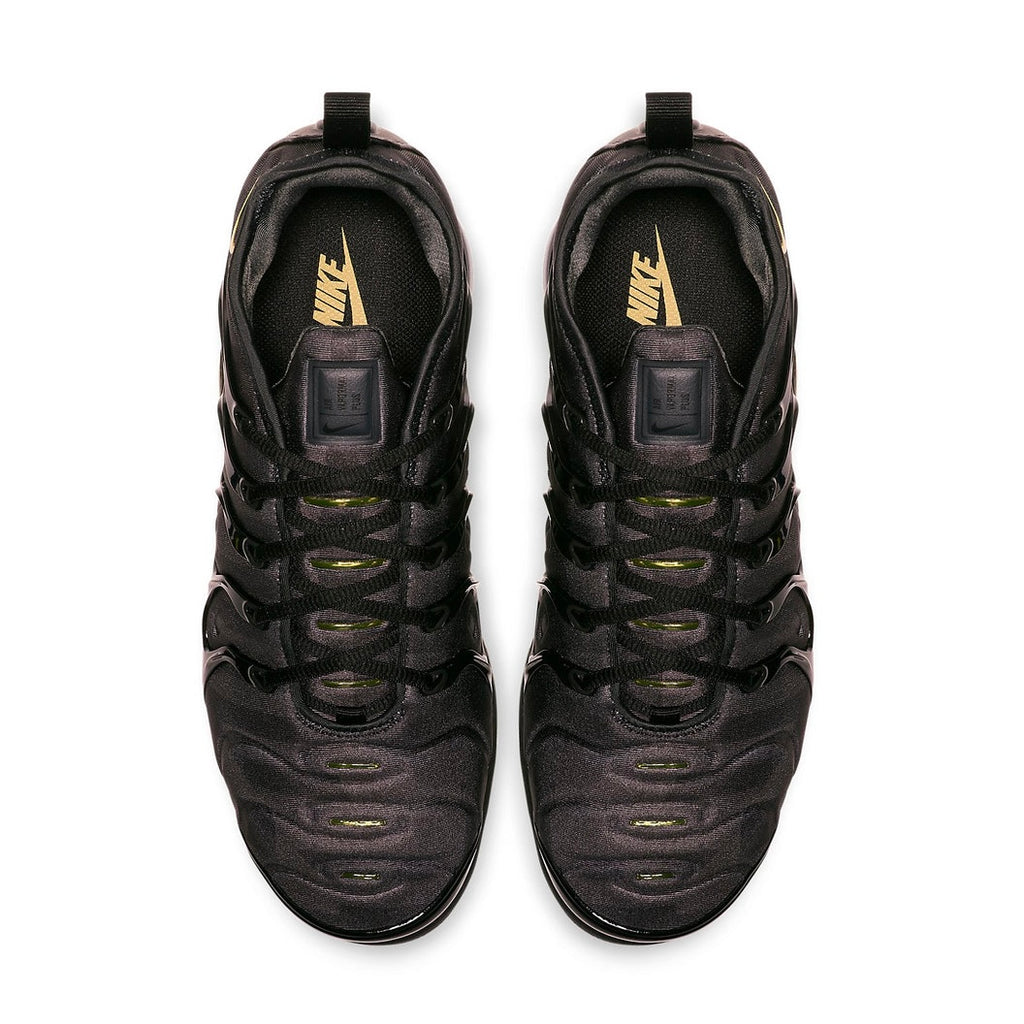 Nike Air Vapormax Plus "Black Metalic Gold"